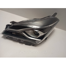 Фара левая оригинал Европа Toyota yaris III 2017 81170-0dj90