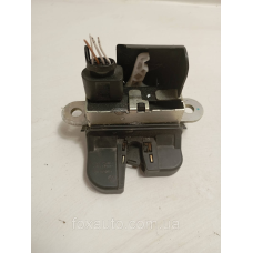 Замок крышки багажника VAG Европа Оригинал 5K0827505B
