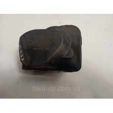 Дроссельная заслонка оригінал VAG 047133062