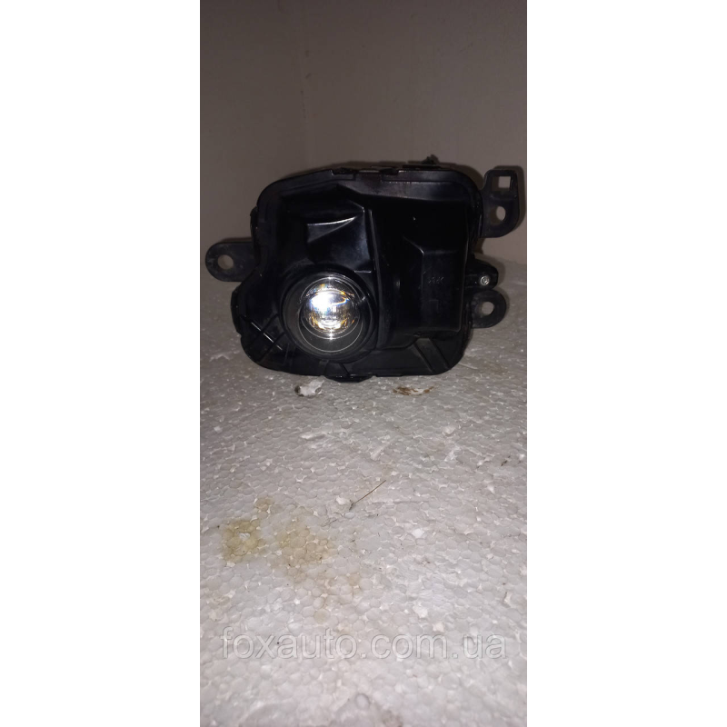 Lexus is 300h противотуманная фара левая оригинал европа 81210-48050 Lexus is 300h противотуманная фара левая оригинал европа 81210-48050