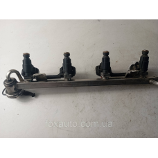 Розподiлювач палива оригінал Skoda Octavia 06A133681B